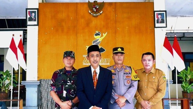 UPDATE! Camat Madiun Minta Maaf Bubarkan Diskusi-Bedah Buku Reset Indonesia