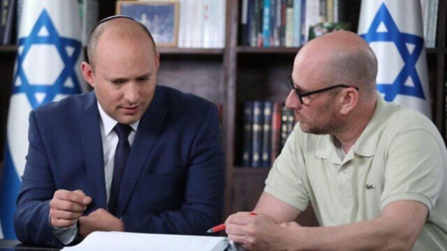 3 Fakta George Birnbaum dan Lucian Despoiu, Perancang “Gemoy” Prabowo Subianto