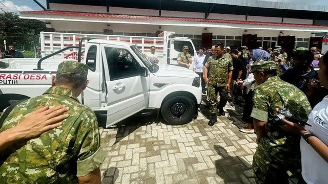 Dasco Minta Tunda Impor 105 Ribu Mobil India, Agrinas Malah Gandeng TNI Distribusikan Demi Proyek Rp24,66 Triliun