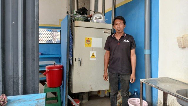 IRONI! Hampir Setengah Abad Tanah Dipakai PLN Gratisan, Pria Ini Malah Ditagih Rp28 Juta Saat Minta Tiang Listrik Dipindahkan