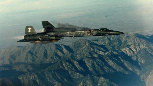 Indonesia Membara! TNI Sukses Hancurkan Operasi Intelijen AS, Pesawat Mata-Mata CIA Ditembak Jatuh