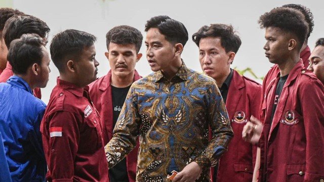 Disorot Mahasiswa, Gibran Akhirnya Buka Suara Soal Kapasitas Dirinya: Saya Sadar Masih Banyak Minusnya