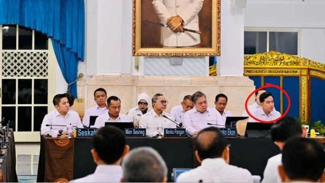 Kupas Tuntas Pakar HTN: Alasan Konstitusional Kenapa Posisi Duduk Wapres Haram Disejajarkan dengan Menteri!