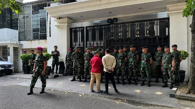 TNI Ungkap Alasan Jaga Rumah Jampidsus Febrie, Ternyata Atas Permintaan Sosok Kuat Ini!