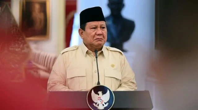 Gelombang Kritik Deras Terjang Istana: Banyak Bikin Kebijakan Blunder, Prabowo Gak Cocok Jadi Presiden?