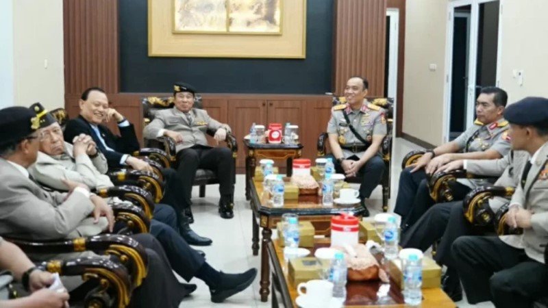 Para Mantan Kapolri dan Wakapolri Kumpul di Mabes Polri: Ada Oegroseno Hingga Roesmanhadi, Bahas Apa?